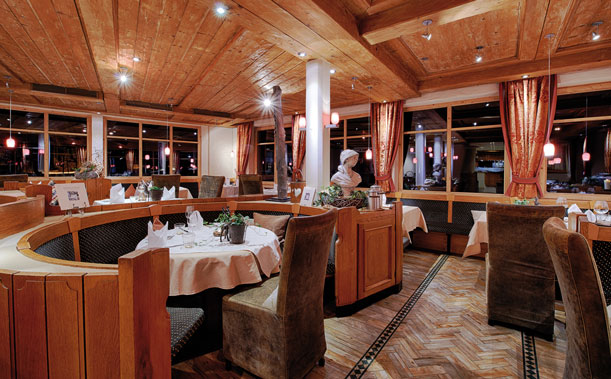Jeunes Restaurateurs / Table d’honneur | Berghotel Schlossanger Alp, Foto: Jeunes Restaurateurs