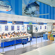 Edeka, Rewe, Real und Co. rüsten auf | Die Edel-Supermärkte kommen, Foto © real SB Warenhaus GmbH