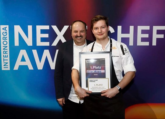 Next Chef Award - Johann Lafer mit Niklas Herrmann - Foto: INTERNORGA 