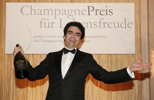 ^Rolando Villazón mit dem Champagne-Preis für Lebensfreude 2016 ausgezeichnet, Foto © Bureau du Champagne