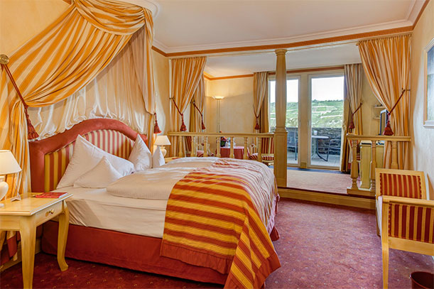 Romantik Hotel Schloss Rheinfels: Historic Hotels Award | Europas romantischstes Schlosshotel