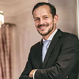 Neuer Restaurantleiter Ansgar Fischer im Restaurant Käfer-Schänke in München