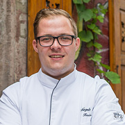 Neueröffnung am 1. September 2015: Kevin Wilde ist neuer Inhaber und Küchenchef im Restaurant Nagels Kranz, Foto © Alexander Ehrmann