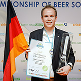 Stephan Hilbrandt aus Deutschland setzt sich gegen 69 Biersommeliers aus 15 Nationen durch (Foto: Doemens/PHOTOGRAPHY by andreas grieger)