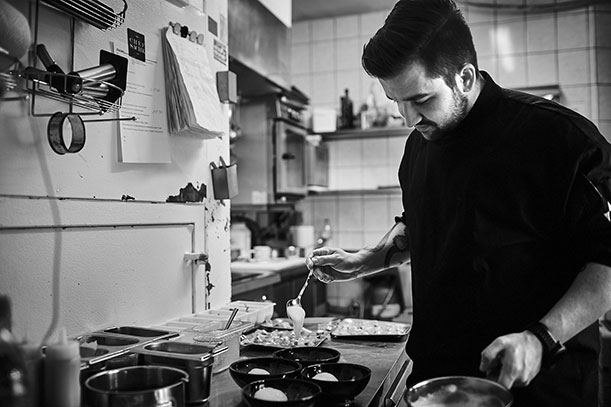 Dominik Käppeler ist neuer Küchenchef im Hearthouse, Foto © Dominik Käppeler