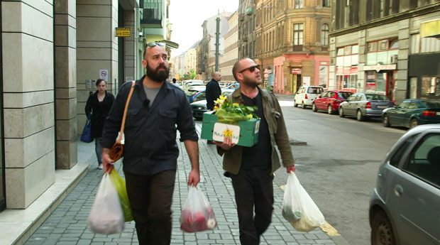 Koral und Olaf sind in Budapest unterwegs und wollen hier mit den unterschiedlichsten Menschen kochen und essen, © ZDF/Holger Hahn