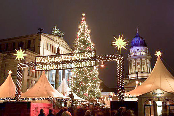 Weihnachtsmarkt_Gendarmenmarkt_©_Scholvien