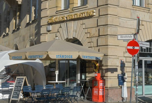 Restaurant Ständige Vertretung (STÄV) am Schiffbauerdamm - Foto: IMAGO / Schöning