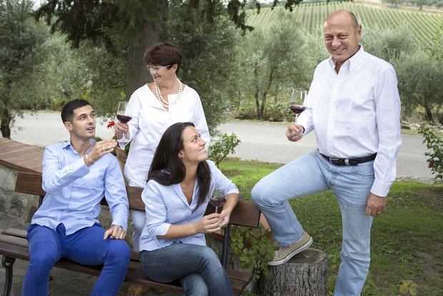 Die Familie Zingarelli: v.l.n.r., vorne: Andrea und Giulia, hinten: Daniela und Sergio