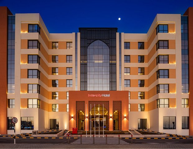 Das IntercityHotel Nizwa mit 120 Gästezimmern und Suiten ist das zweite Hotel der Deutschen Hospitality im Sultanat / Bildquelle: Steigenberger Hotels AG 