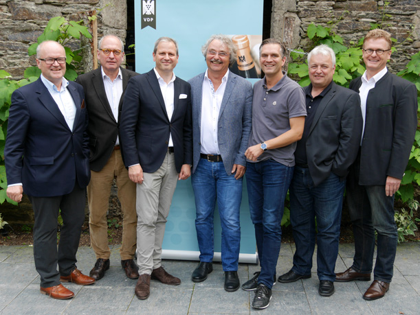 VDP-Präsident Steffen Christmann mit Armin Diel, Paul Fürst, Joachim Heger, Reinhard Löwenstein, Wilhelm Weil und Philipp Wittmann 